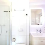 & Thiess Apartmán *