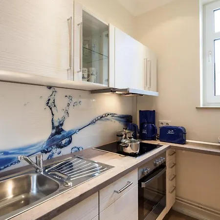 & Thiess Apartment *