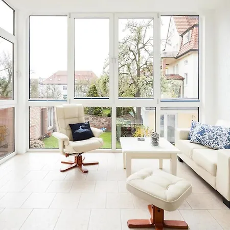 Apartment & Thiess